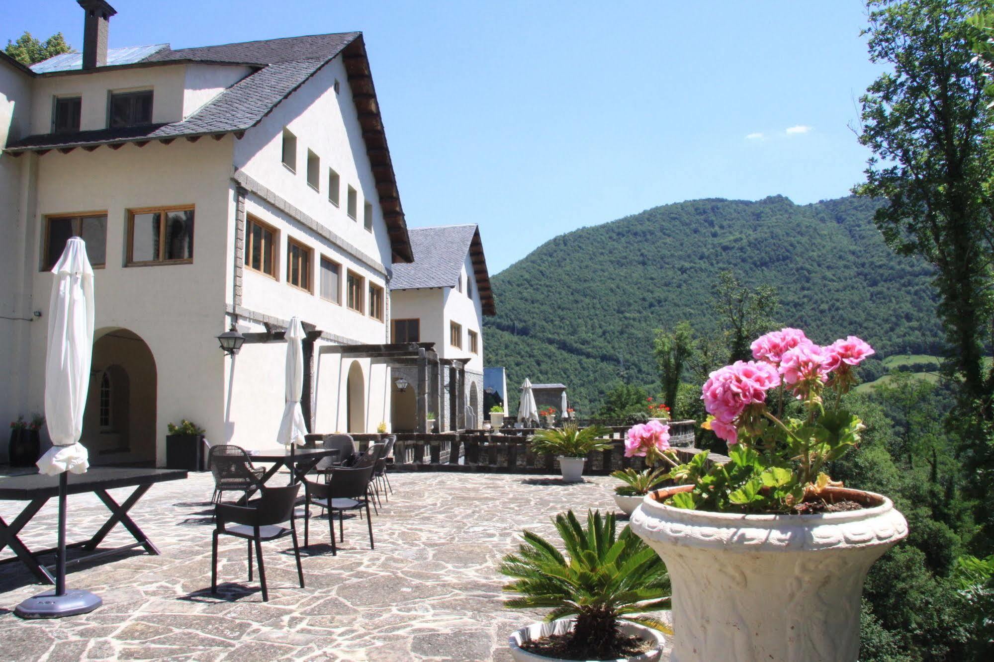 Hotel Mas Angelats Ribes De Freser Exterior foto